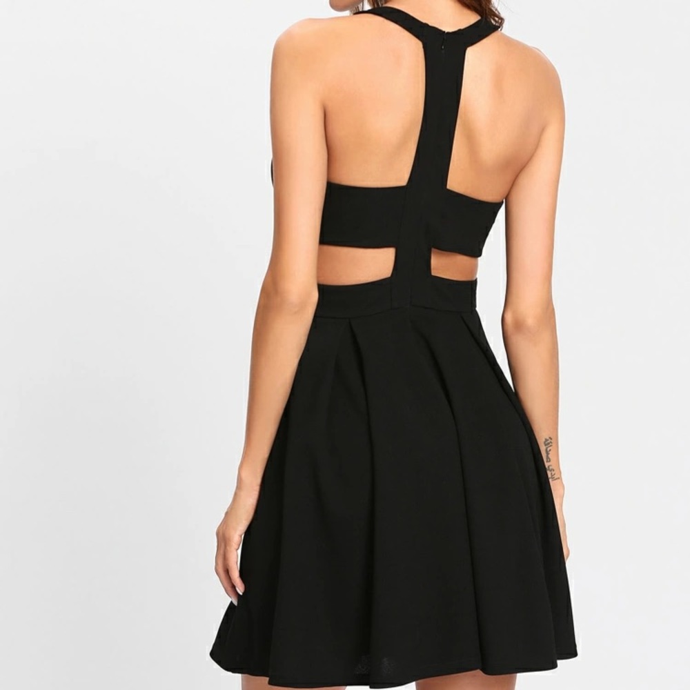 NWOT Sexy SHEIN cutout skater dress - Picture 4 of 7